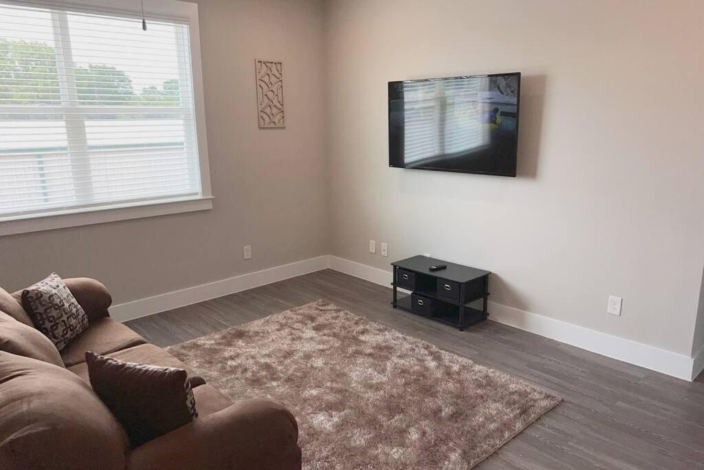 Welcome To Our Spacious 2-Bedroom 2-Bathroom Located In The City Of Houston, Texas! 外观 照片